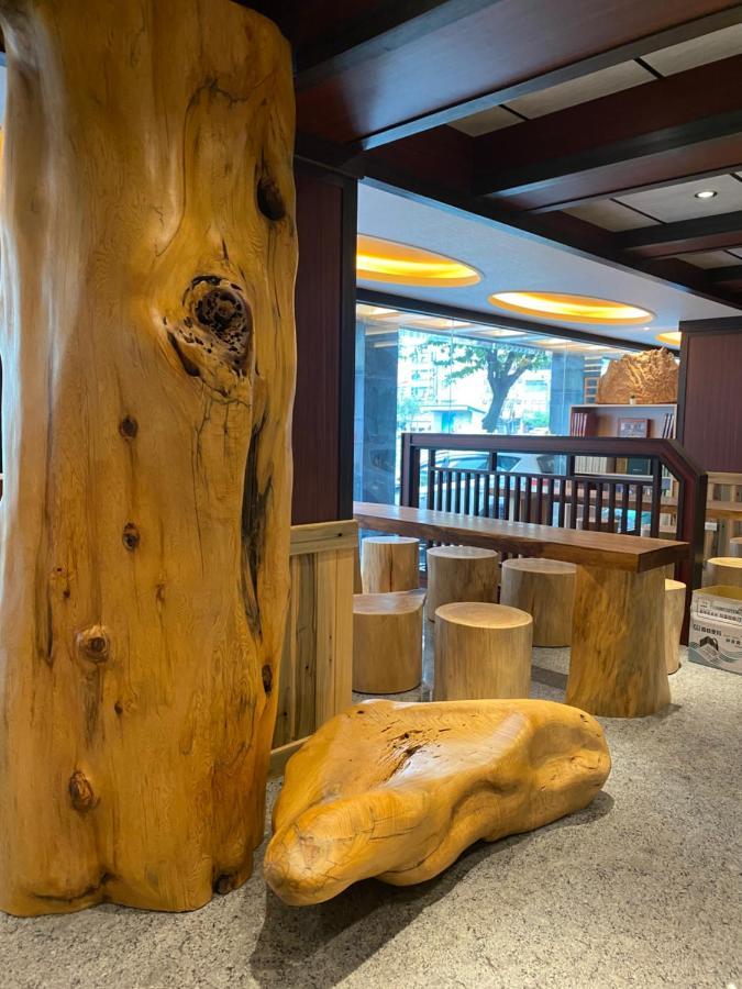 Weifeng Boutique Business Hotel - Zhanqian Branch Pingtung Exterior foto